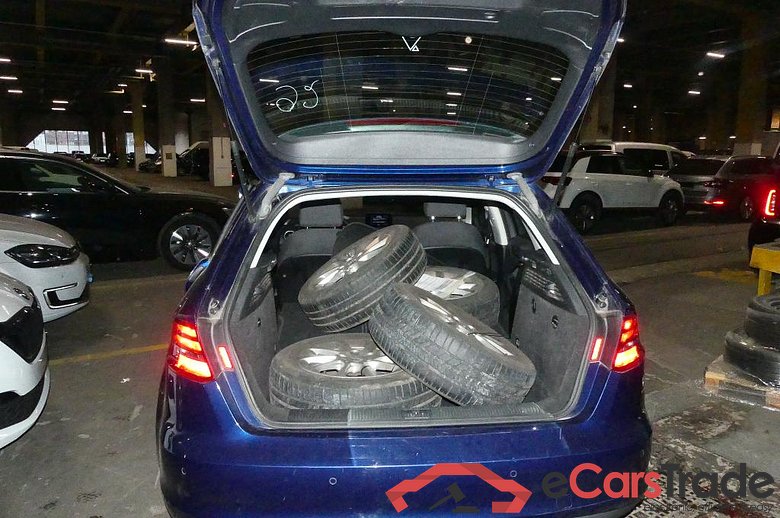 AUDI A3 SB 1.6 TDi Ultra Eur6 Navi PDC Klima #5