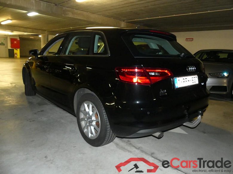 AUDI A3 SB 1.6 TDi 110Hp Eur6 Xenon Pano Navi Sport-Leather PDC Klima ... #4