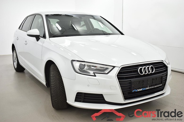 Audi A3 SB 1.6 TDI Aut. Xenon Navi Klima PDC ... #2