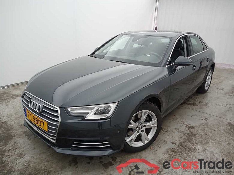 AUDI A4 2.0 TDi 150 ultra Sport S tronic 4d #1