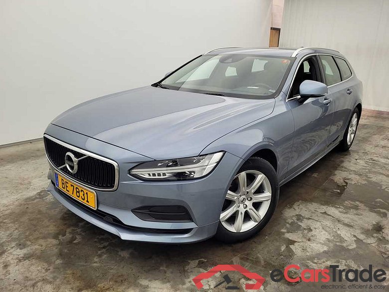 VOLVO V90 2.0 D3 150 Momentum Geartronic #1