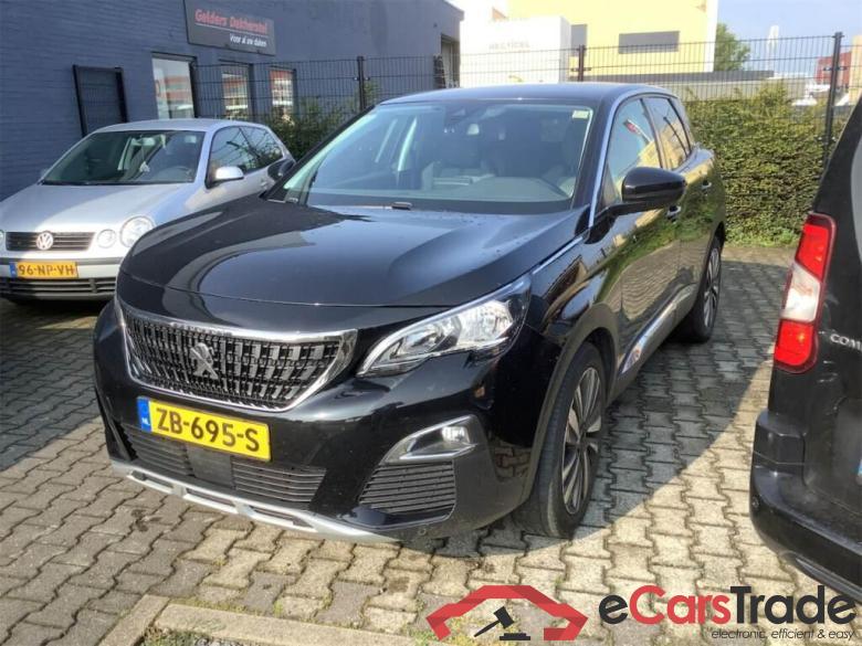 PEUGEOT 3008 1.2 PureTech Allure #1