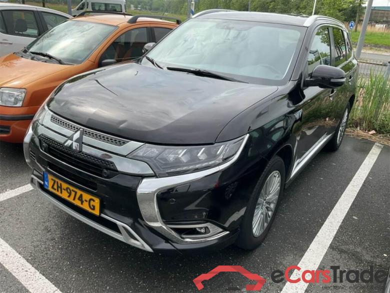 MITSUBISHI Outlander 2.4 PHEV Intense+ #1