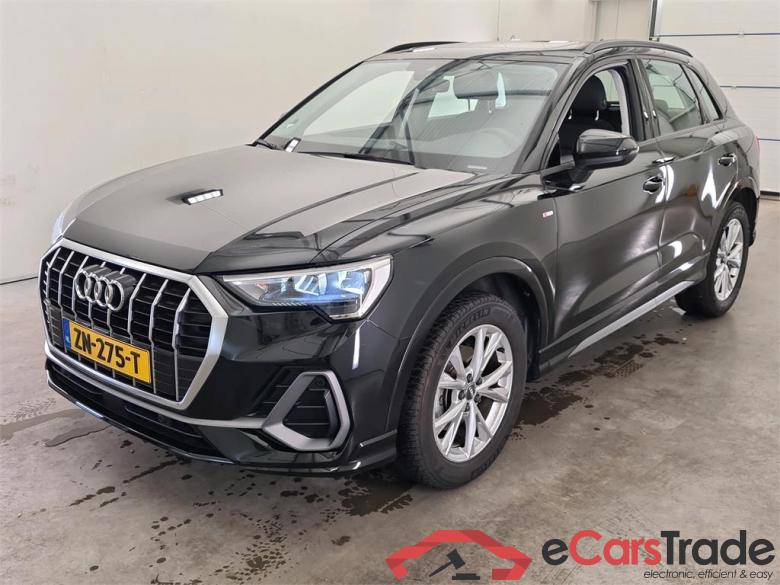 Audi Q3 \'18 Audi Q3 35 TFSI S line 5d #1