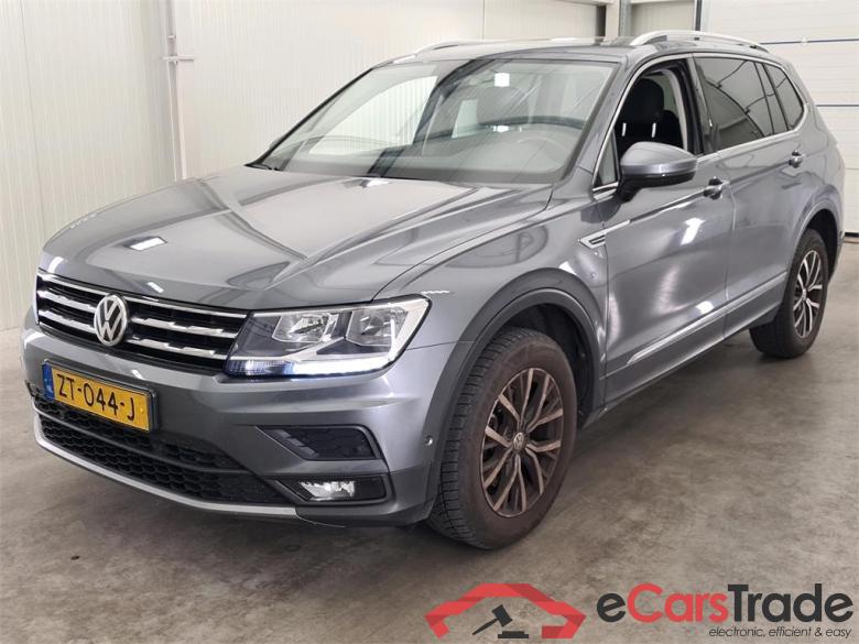 Volkswagen Tiguan Allspace \'17 Volkswagen Tiguan Allspace 2.0 TDI Comfortline Business 5d #1