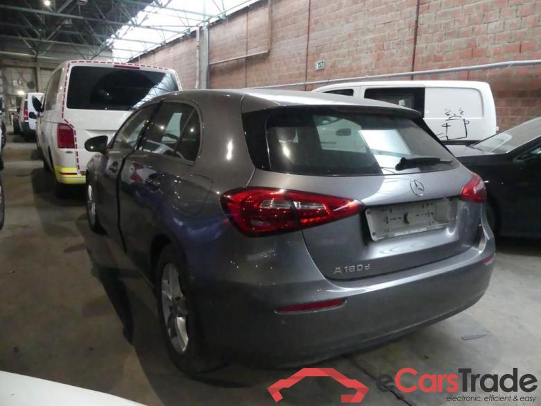 Mercedes A 180 d Aut. Widescreen Navi KeylessGo Klima PDC ... #4