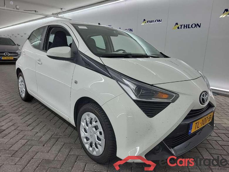 TOYOTA Aygo 1.0 VVT-i x-play 5D 53kW