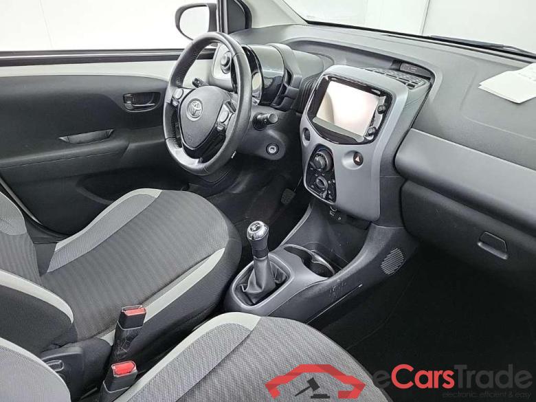 TOYOTA Aygo 1.0 VVT-i x-play 5D 53kW #6
