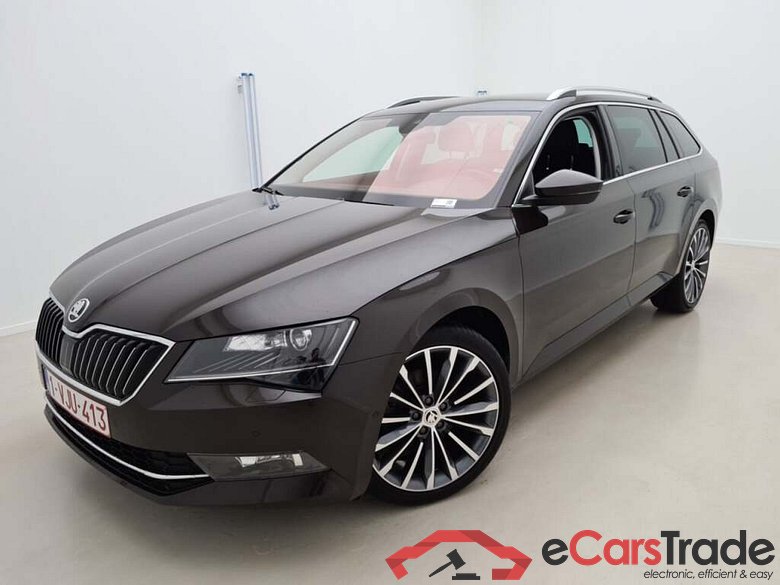 SKODA SUPERB KOMBI 2.0 CRTDI STYLE DSG #1