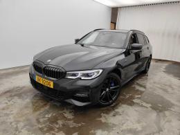 BMW 3 TOURING - 2019 330eXAS PHEV 184 5d