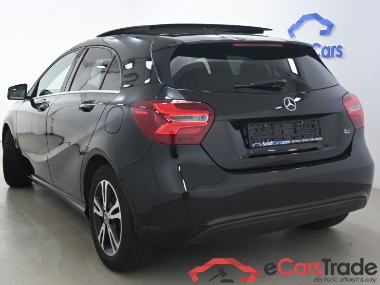 Mercedes A 200 d Style Pano LED-Xenon Navi 1/2 Sport-Leather Klima ... #4