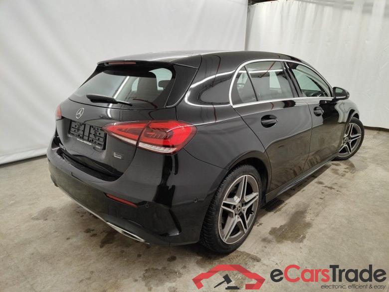 Mercedes A 180d AMG Aut. Widescreen LED-Xenon Navi Sport-Leather-Alcantara KeylessGo Klima PDC ... #3