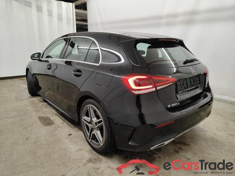 Mercedes A 180d AMG Aut. Widescreen LED-Xenon Navi Sport-Leather-Alcantara KeylessGo Klima PDC ... #4