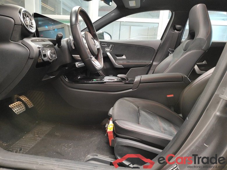 Mercedes A 180d AMG Aut. Pano Widescreen LED-Multibeam Burmester Ambient Navi Sport-Leather-Alcantara KeylessGo Klima PDC ... #6