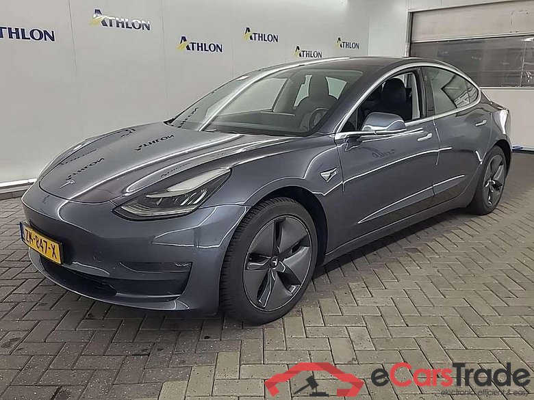 Tesla Model 3 Standard Range Plus RWD 4D 211kW #1
