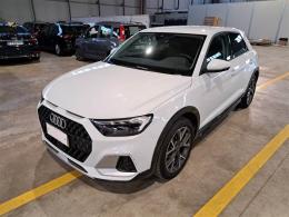 Audi 11 AUDI A1 CITYCARVER / 2018 / 5P / BERLINA 35TSI S TRONIC CITYCARVER ADMIRED