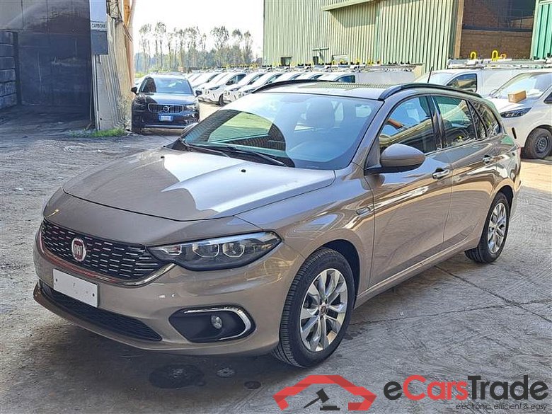 Fiat 67 FIAT TIPO / 2015 / 5P / STATION WAGON 1.4 T-JET 120CV BUSINESS #1