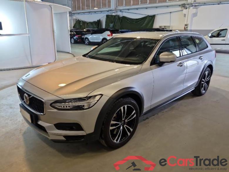 Volvo 16 VOLVO V90 CROSS COUNTRY / 2020 / 5P / STATION WAGON B4 D AWD AUTOMATICO CC BUSINESS PRO #1