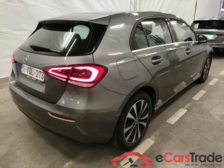 Mercedes A 250e Hybrid Aut. LED-Xenon Widescreen Navi 1/2 Sport-Leather KeylessGo Klima PDC ... #2