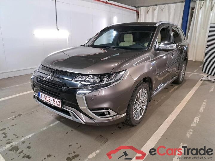 Mitsubishi Outlander Outlander 2.4 PHEV 4WD Instyle SDA AT 165kW/224pk  5D/P Auto-1