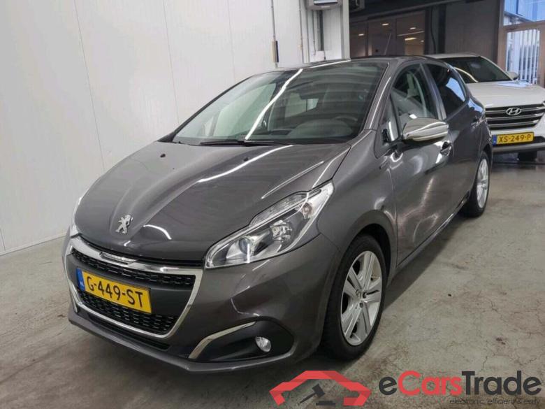 PEUGEOT 208 1.2 PureT. Signature #1