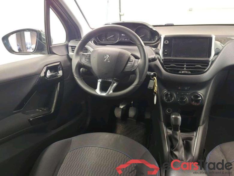 PEUGEOT 208 1.2 PureT. Signature #3