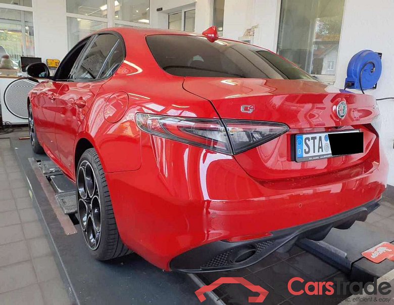 Alfa_romeo Competizione Q4 Giulia #3