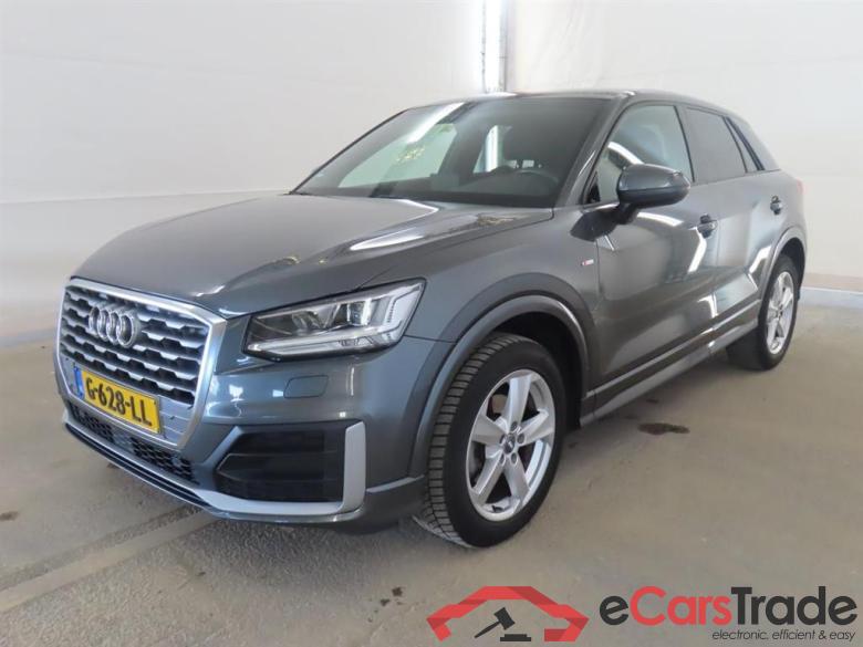 AUDI Q2 30 TDI S Edition #1