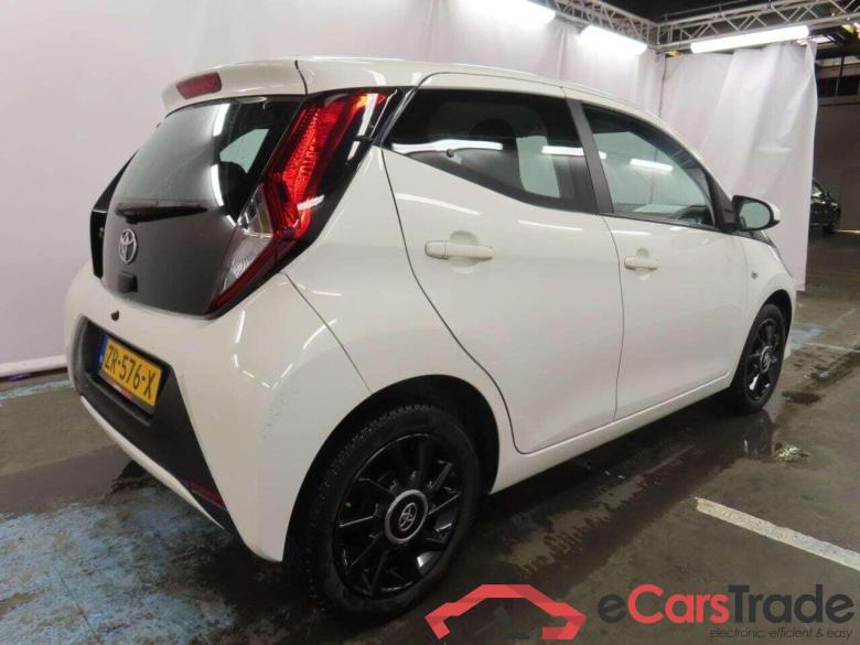 TOYOTA Aygo 1.0 VVT-i x-play #4