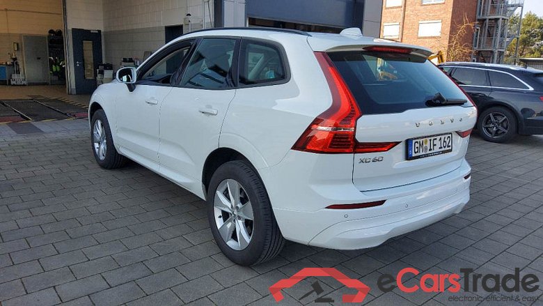 Volvo XC60 (03.2017->) DE - SUV5 B4 (Diesel) 2WD EU6d, Momentum Mild-Hybrid (EURO 6d), (Facelift) 2021 - 2022 #4