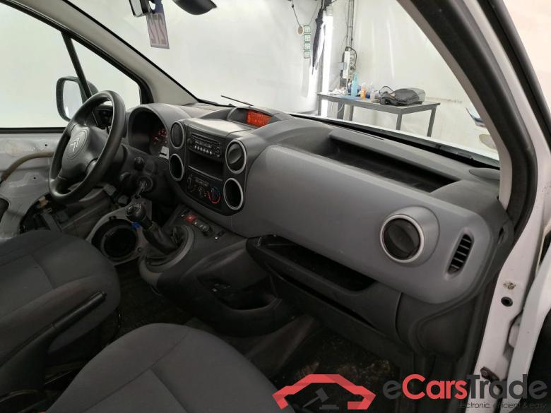 Citroen HDi 90 BVM Confort 21L2 Cabine App. Berlingo Cabine Approfondie VU 4p Fourgonnette HDi 90 BVM Confort 21 L2 / ECLAIRAGE + PB CENTRALISATION + NEIMAN + AMORTISSEURS  #5
