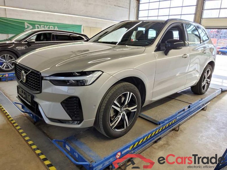 VOLVO XC 60 (03.2017->) DE - SUV5 B4 (Benzin) 2WD EU6d, R-Design Mild-Hybrid (EURO 6d), (Facelift) 2021 - 2022