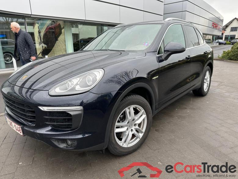 PORSCHE Cayenne S-E Hybrid #1