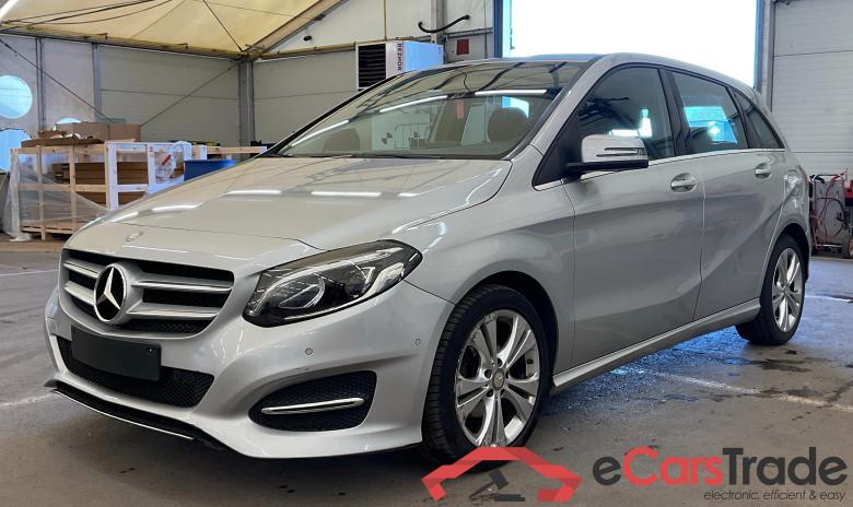 Mercedes B 180d Urban LED-Xenon Command Navi Sport-Leather Klima PDC ... #1