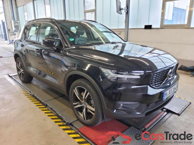 Volvo XC40 (2017->) DE - SUV5 B4 2WD EU6d, R-Design (EURO 6d), 2020 - 2022 #2