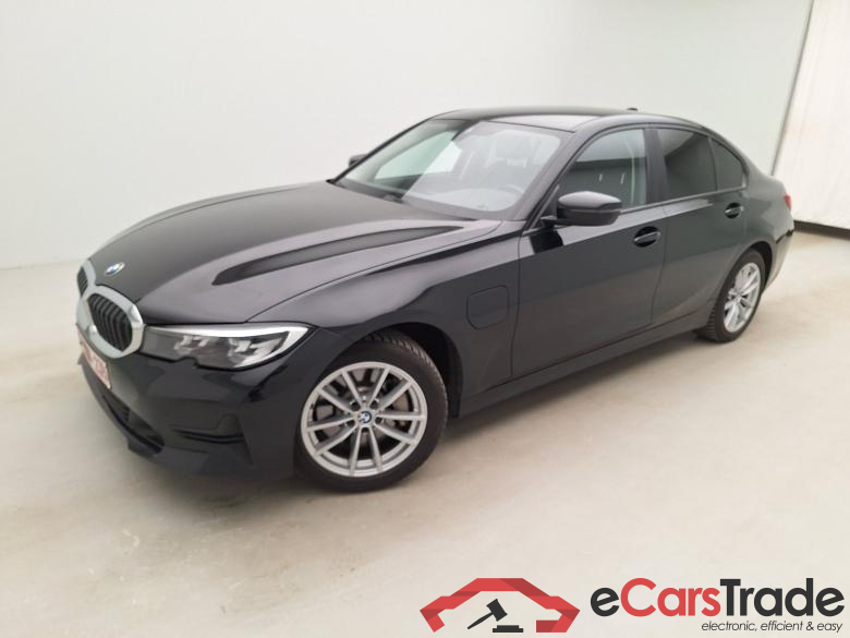 BMW, 3-serie '18, BMW 3 Reeks Berline 330e (215 kW) 4d