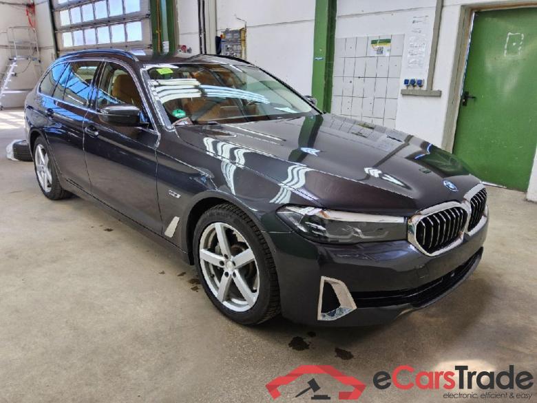 BMW 5-Serie Touring ´16 Baureihe 5 Touring 530 e Luxury Line 2.0 215KW AT8 E6d #2
