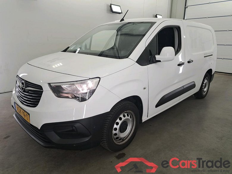 Opel * Combo '18 Opel Combo L2H1 1.5D 75kW S/S Edition 2.4T #1