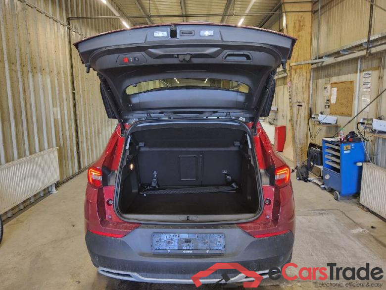 Opel Grandland X - alt Grandland X Ultimate Plug-in-Hybrid 4 1.6 Turbo 221KW AT8 E6d