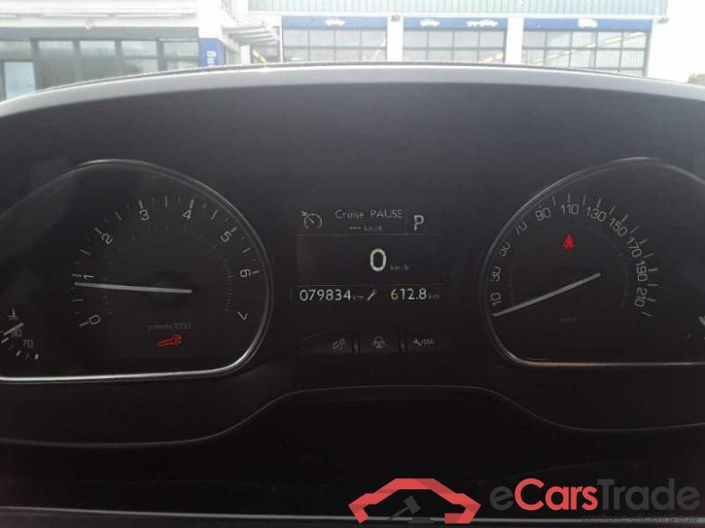 PEUGEOT 2008 (03.2013->) DE - SUV5 1.2 PureTech 110 EU6d-T, Allure (EURO 6d-TEMP), (Facelift) 2018 - 2019 #5