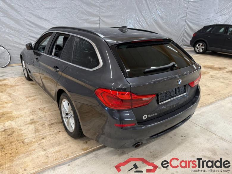 BMW 5-Serie Touring ´16 Baureihe 5 Touring 520 d xDrive Sport Line 2.0 140KW AT8 E6dT #6