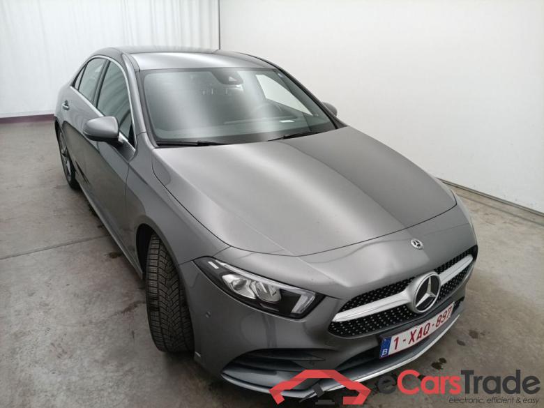 Mercedes-Benz A-Klasse Limousine A 180 d DCT Launch Edition 4d #2