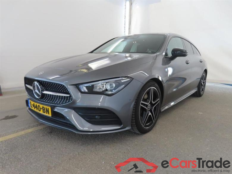 MERCEDES-BENZ CLA Shooting Brake 200 d Bns Sol. AMG