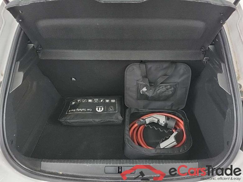 PEUGEOT e-208 Active Pack 50kWh 136 5D #5