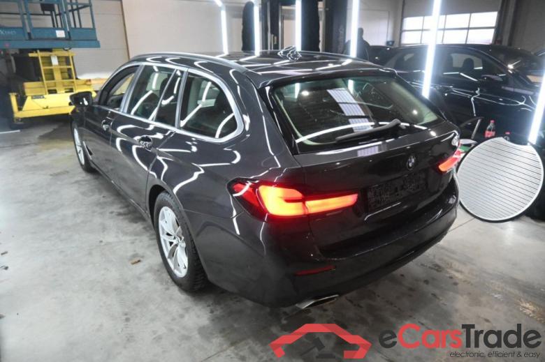 BMW 5-Serie Touring ´16 Baureihe 5 Touring 520 d 2.0 140KW AT8 E6d #6