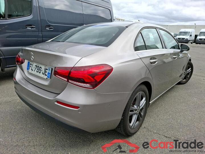 Mercedes A 180d Limousine Aut. LED-Xenon Widescreen Navi 1/2 Sport-Leather KeylessGo Camera Klima PDC ... #3
