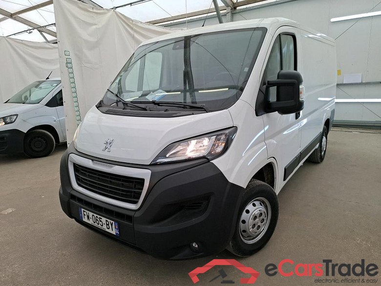 Peugeot BlueHDi 120 S&S ASPHALT 330 L1H1 PEUGEOT Boxer / 2014 / 4P / Fourgon tôlé BlueHDi 120 S&S ASPHALT 330 L1H1