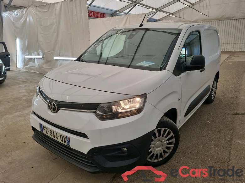 Toyota 1.5 Medium 100 D-4D Business TOYOTA Proace City / 2019 / 4P / Fourgonnette 1.5 Medium 100 D-4D Business