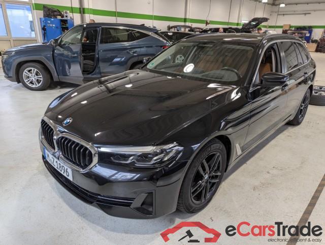 BMW 5-Serie Touring ´16 Baureihe 5 Touring 520 d 2.0 140KW AT8 E6d #1