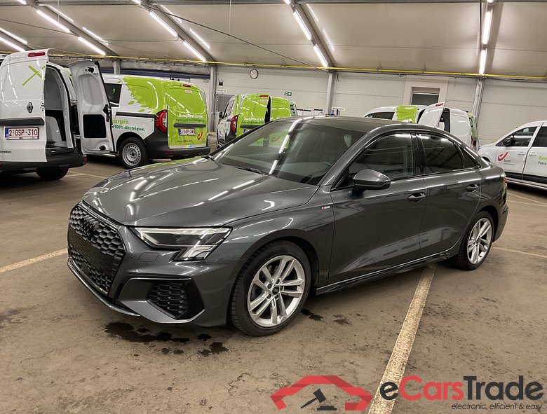 AUDI A3 Sedan Audi A3 Berline Business Edition S line 35 TDI  110(150) kW(ch) S tronic